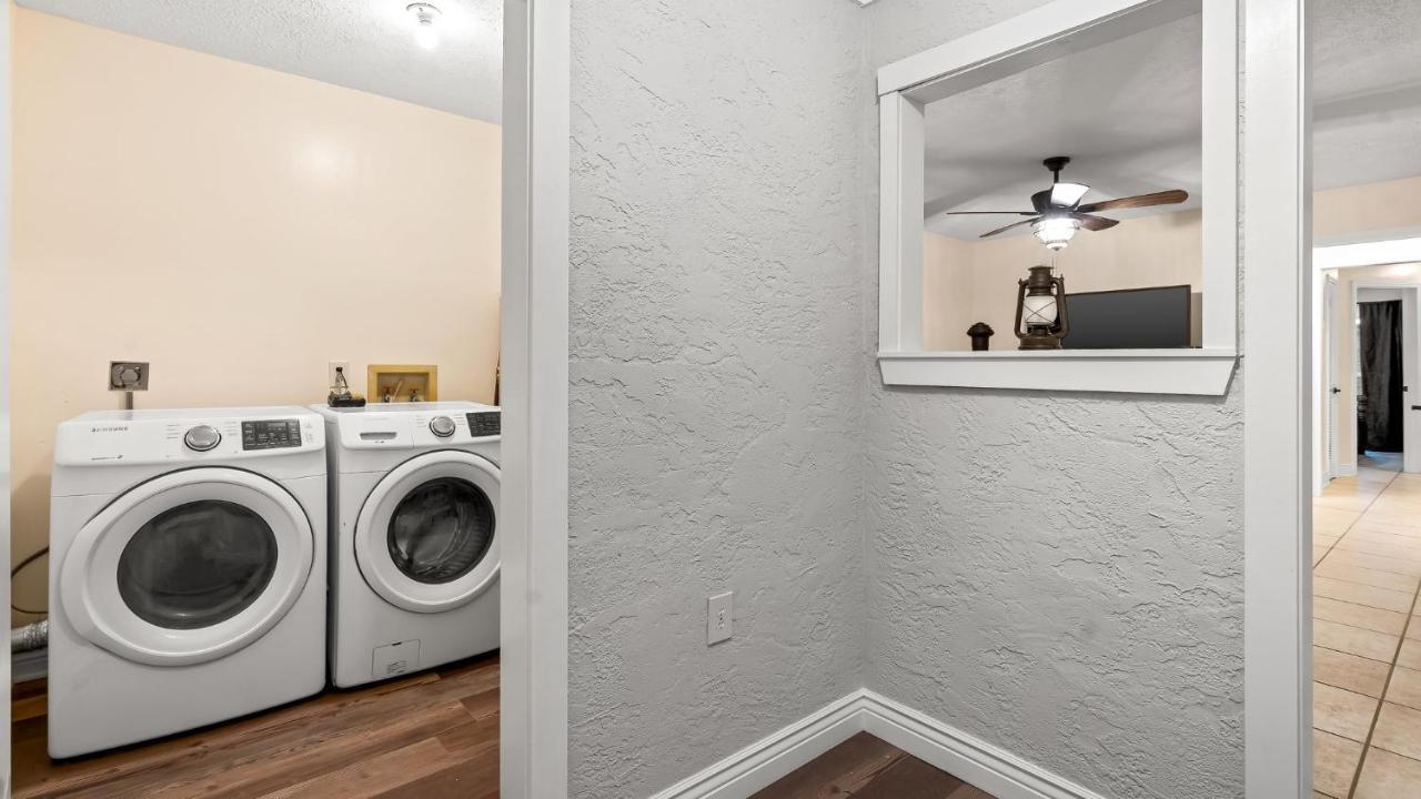 Pet Friendly Townhome With Gulf Views And Hot Tub Right Across From Beach And Schooners Panama City Beach Exteriör bild