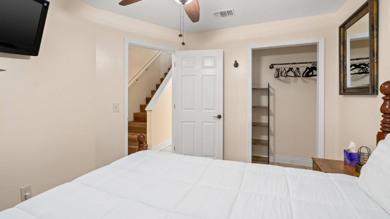 Pet Friendly Townhome With Gulf Views And Hot Tub Right Across From Beach And Schooners Panama City Beach Exteriör bild