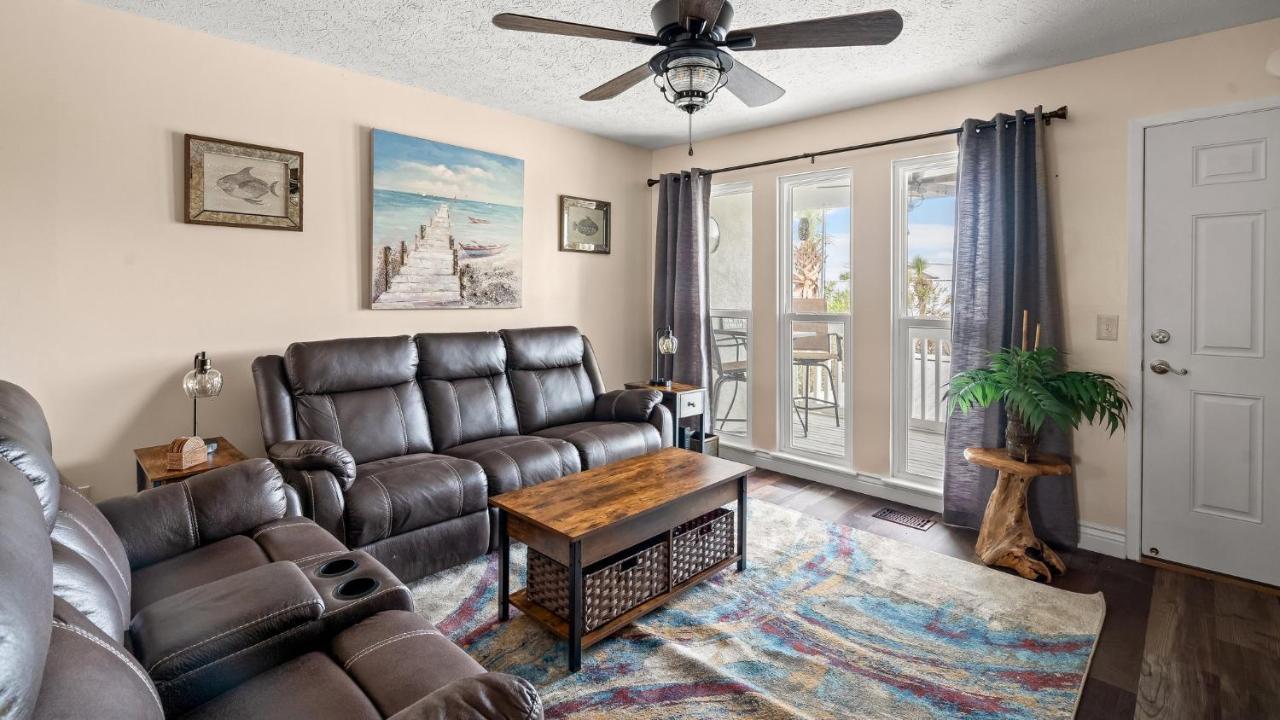 Pet Friendly Townhome With Gulf Views And Hot Tub Right Across From Beach And Schooners Panama City Beach Exteriör bild