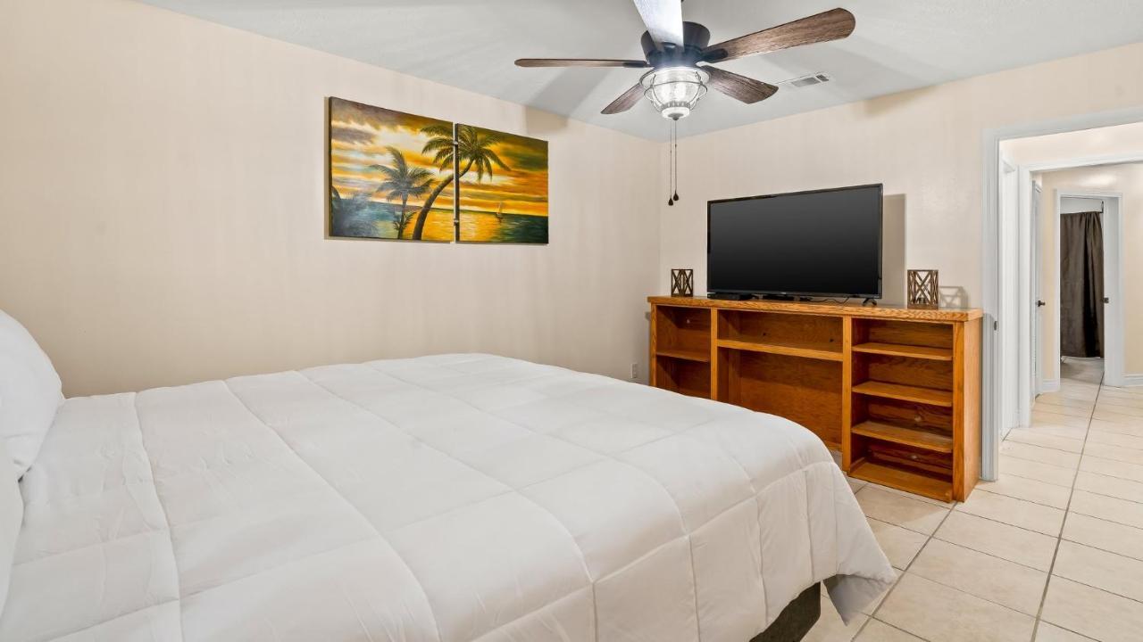 Pet Friendly Townhome With Gulf Views And Hot Tub Right Across From Beach And Schooners Panama City Beach Exteriör bild